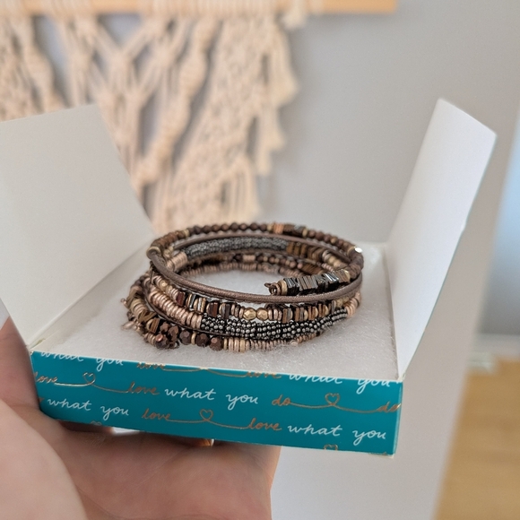 Stella and dot jarne coil bracelet - Picture 3 of 6